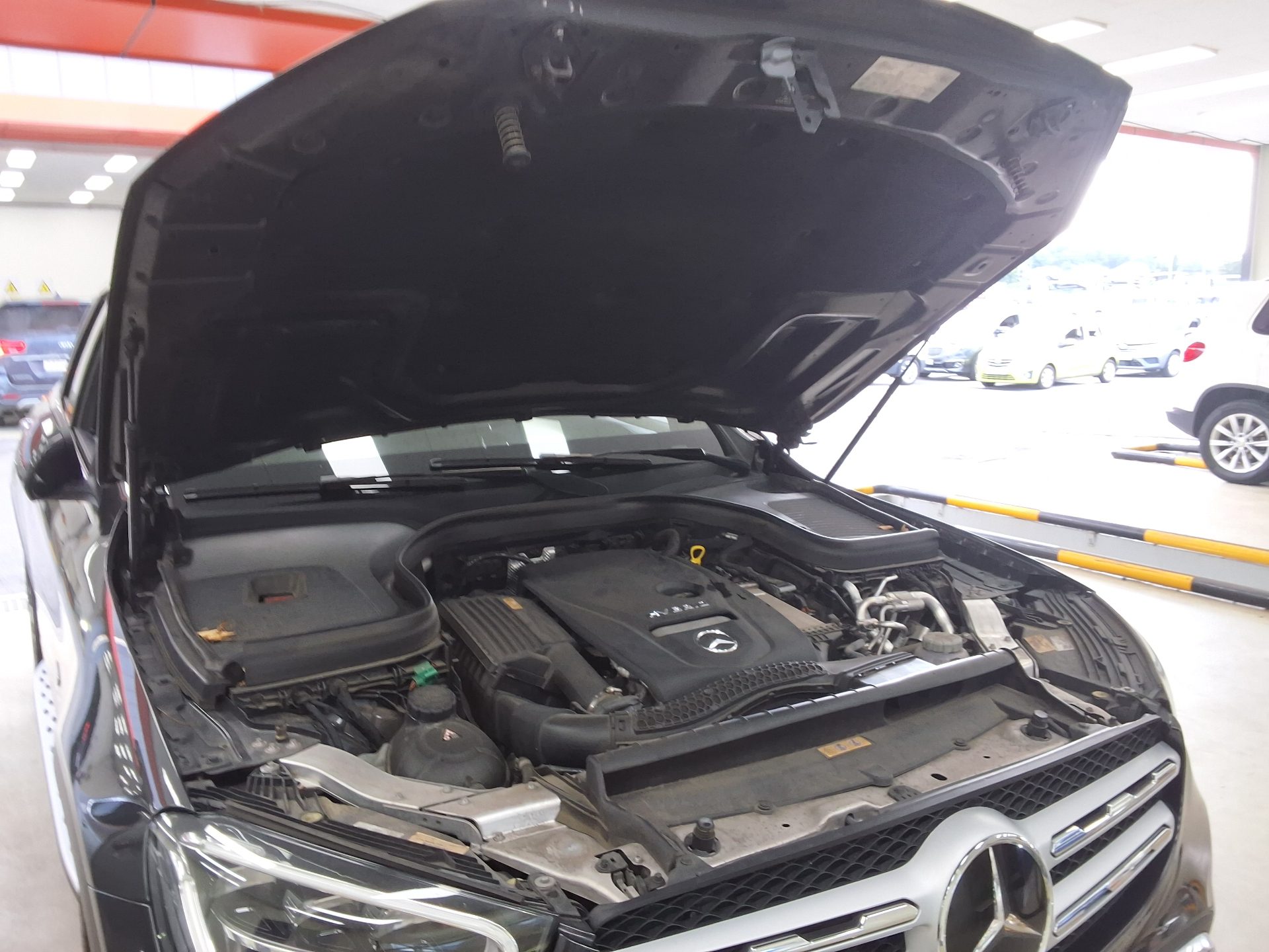 مرسيدس بنز جي إل سي Class 2021 4MATIC