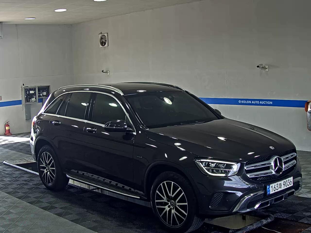 مرسيدس بنز جي إل سي Class 2021 4MATIC