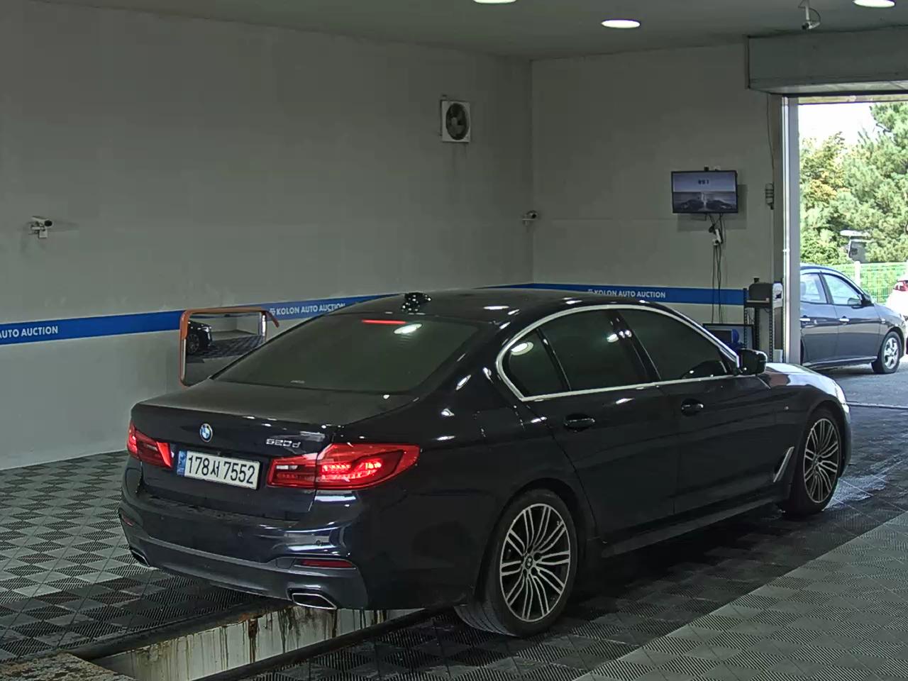 بي إم دبليو 5 Series 2020 SPORT PLUS