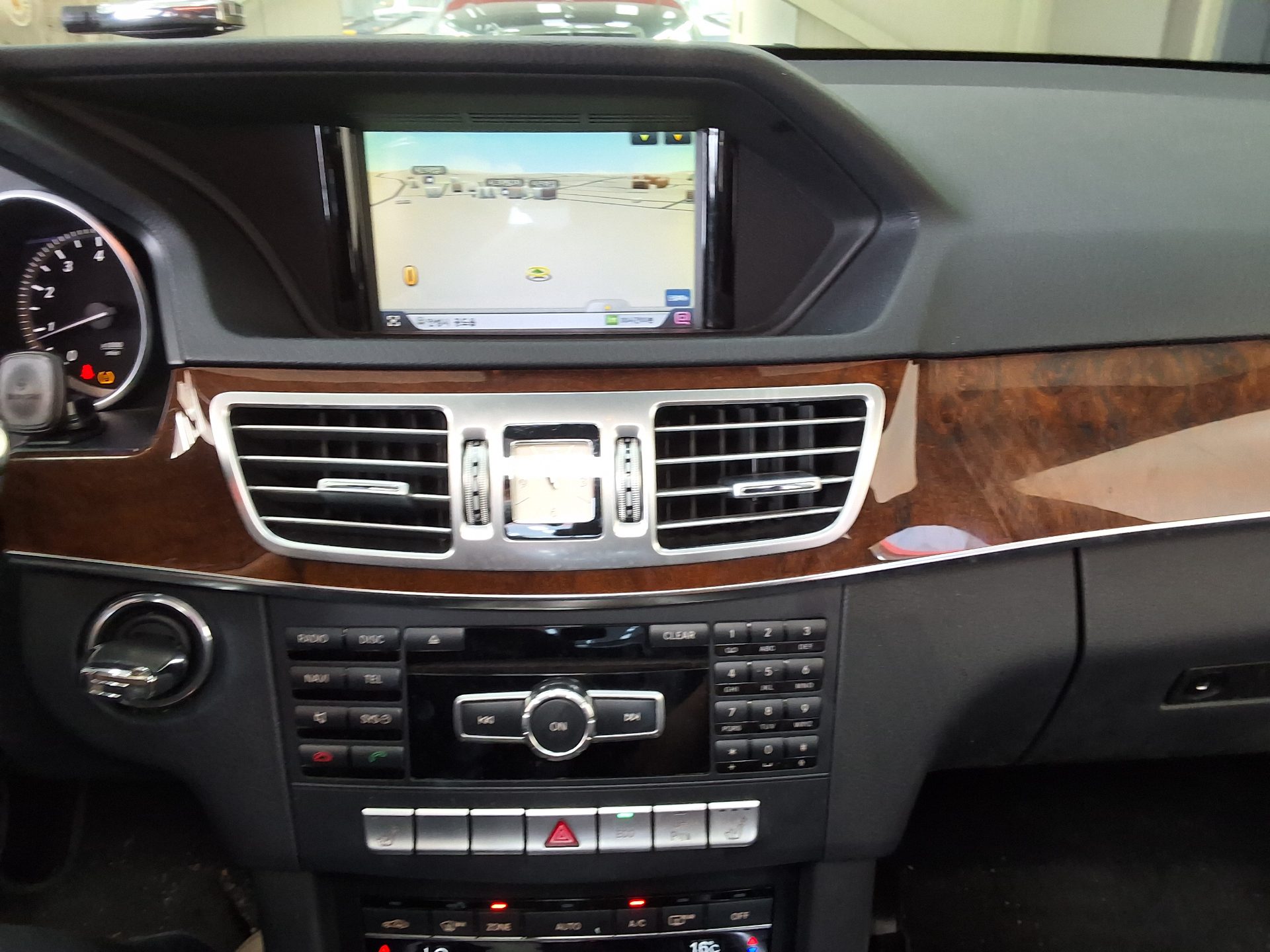 مرسيدس بنز E Class 2014 E200