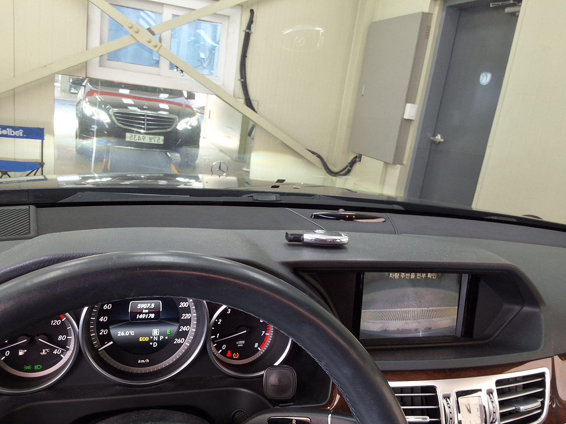 مرسيدس بنز E Class 2014 E200