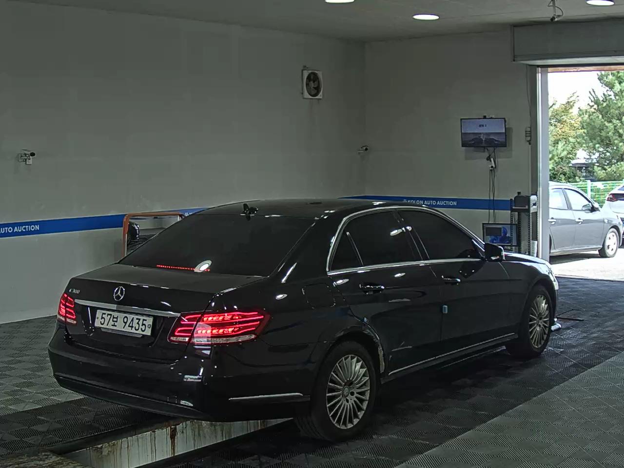 مرسيدس بنز E Class 2014 E200