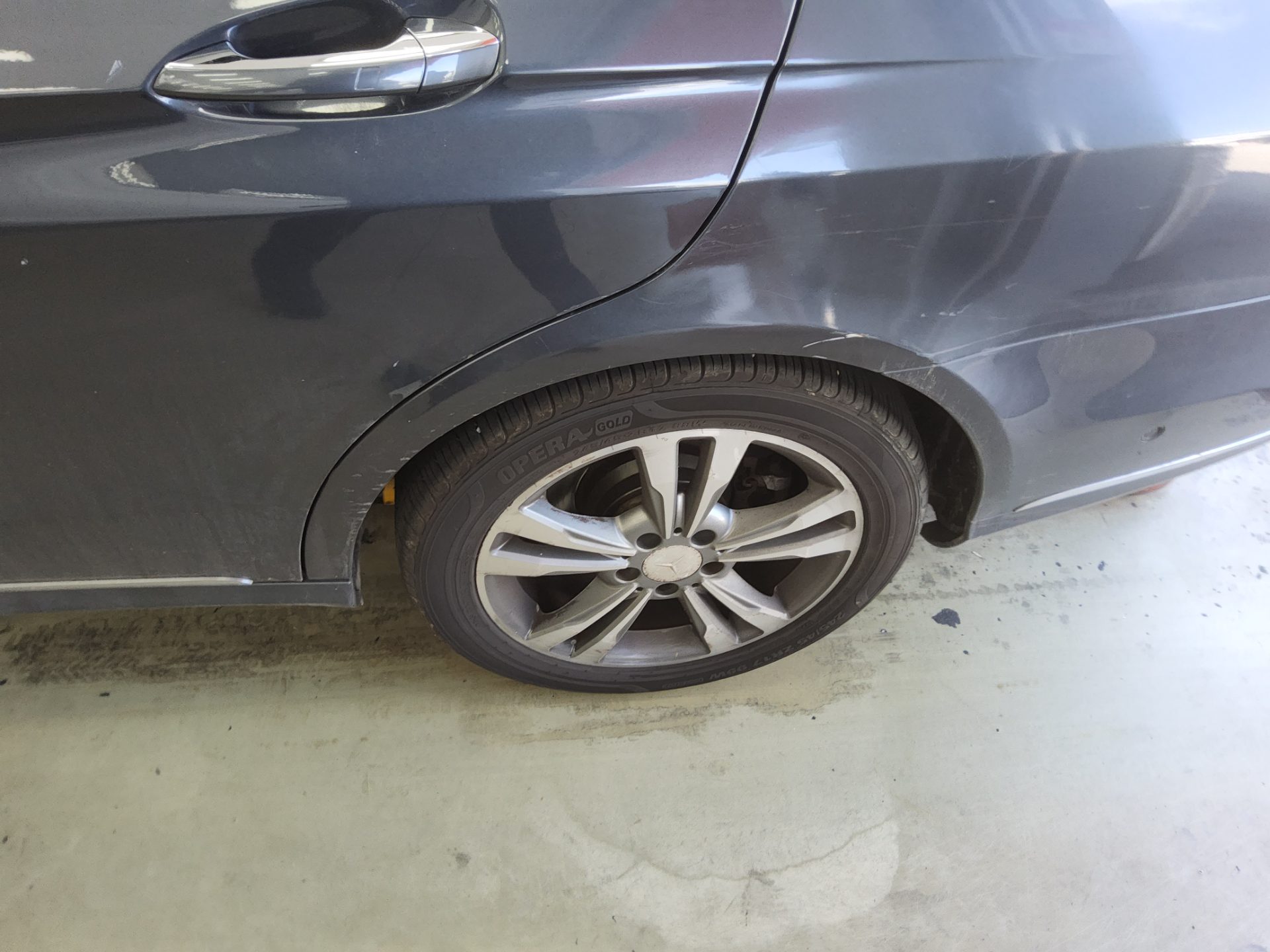 مرسيدس بنز E Class 2014 E220
