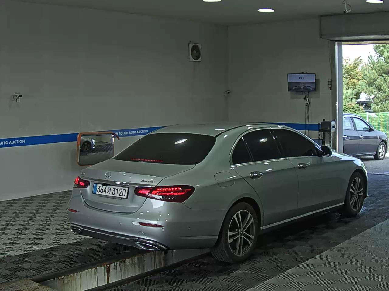 مرسيدس بنز E Class 2021 4MATIC