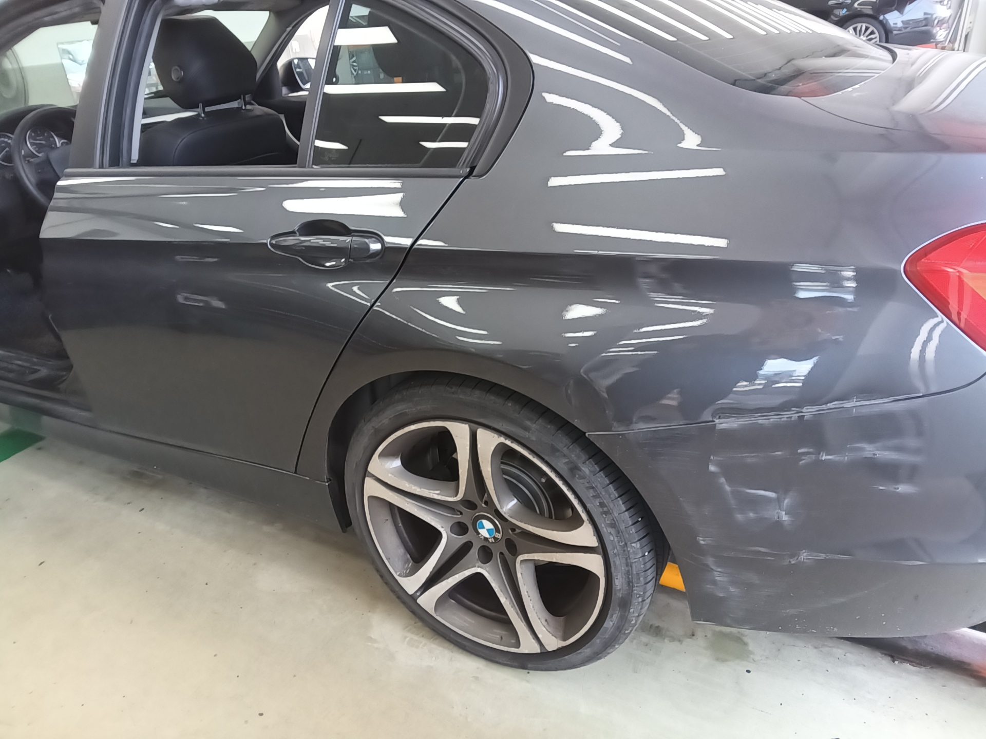 بي إم دبليو 3 Series 2015 320d