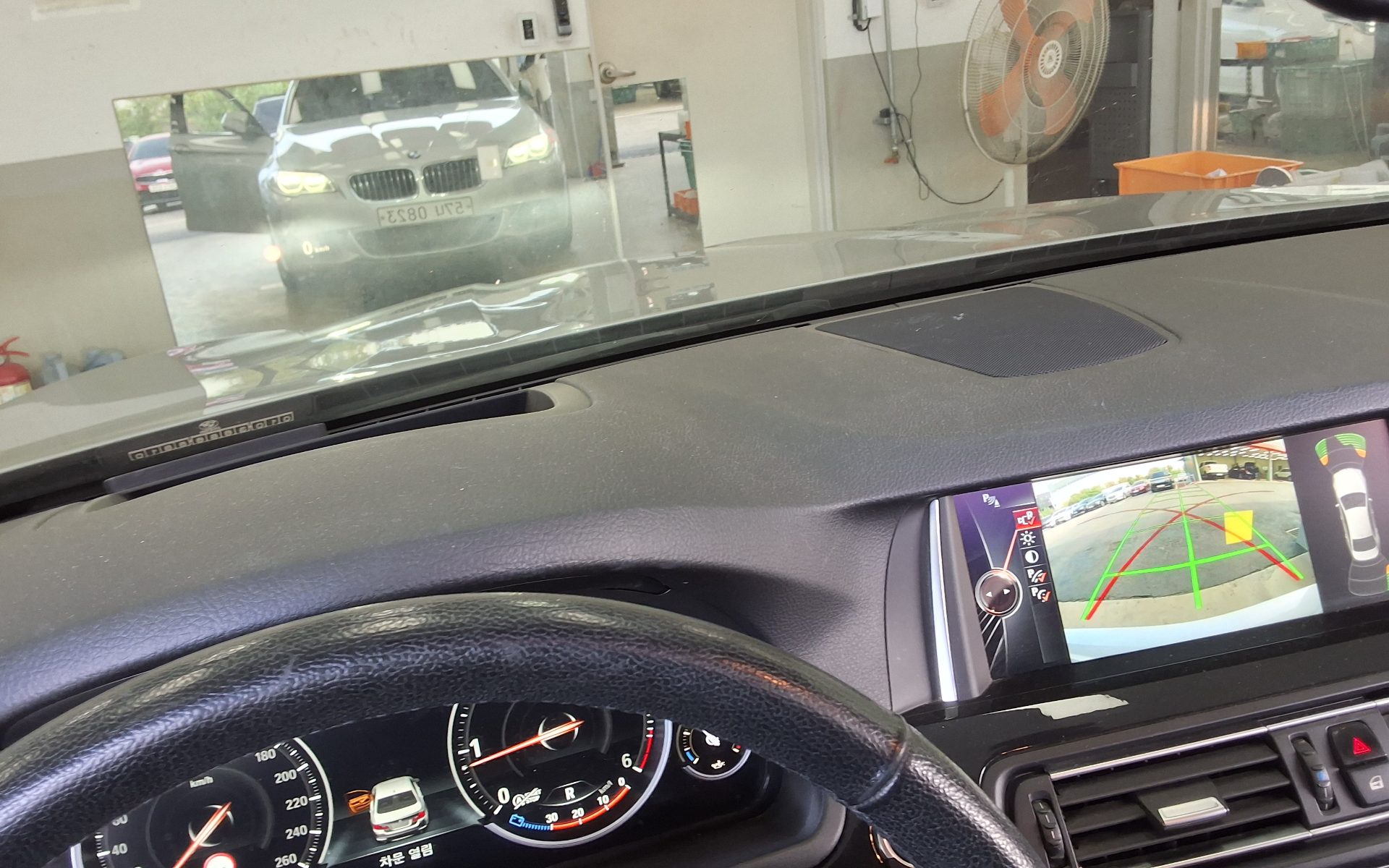 بي إم دبليو 5 Series 2016 520d