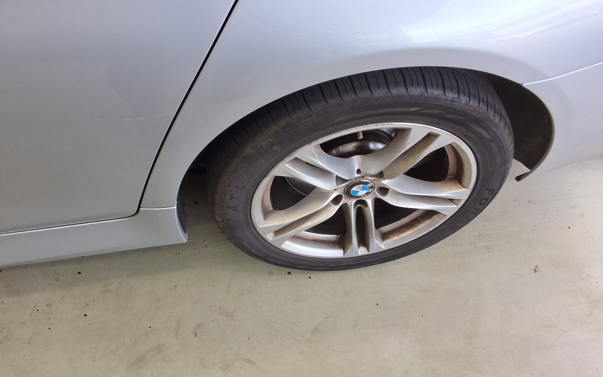بي إم دبليو 5 Series 2016 520d