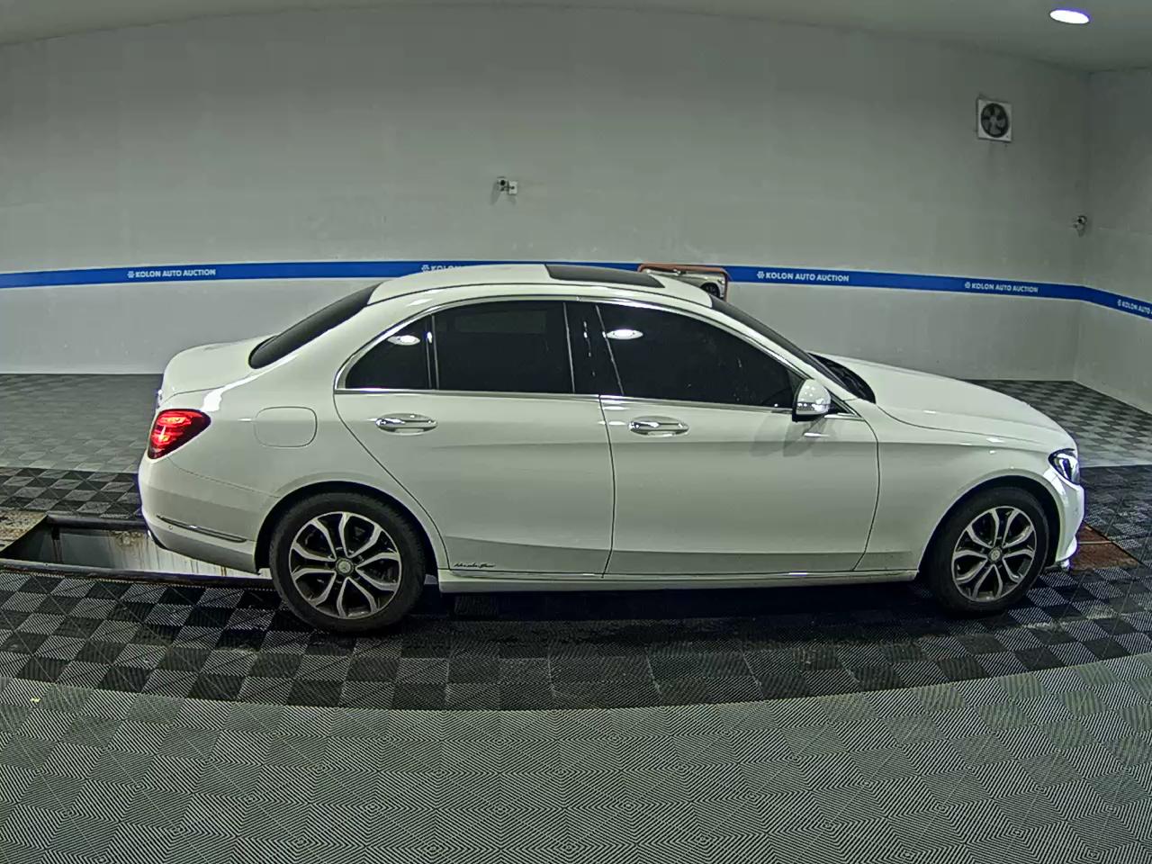 مرسيدس بنز C Class 2015 C220