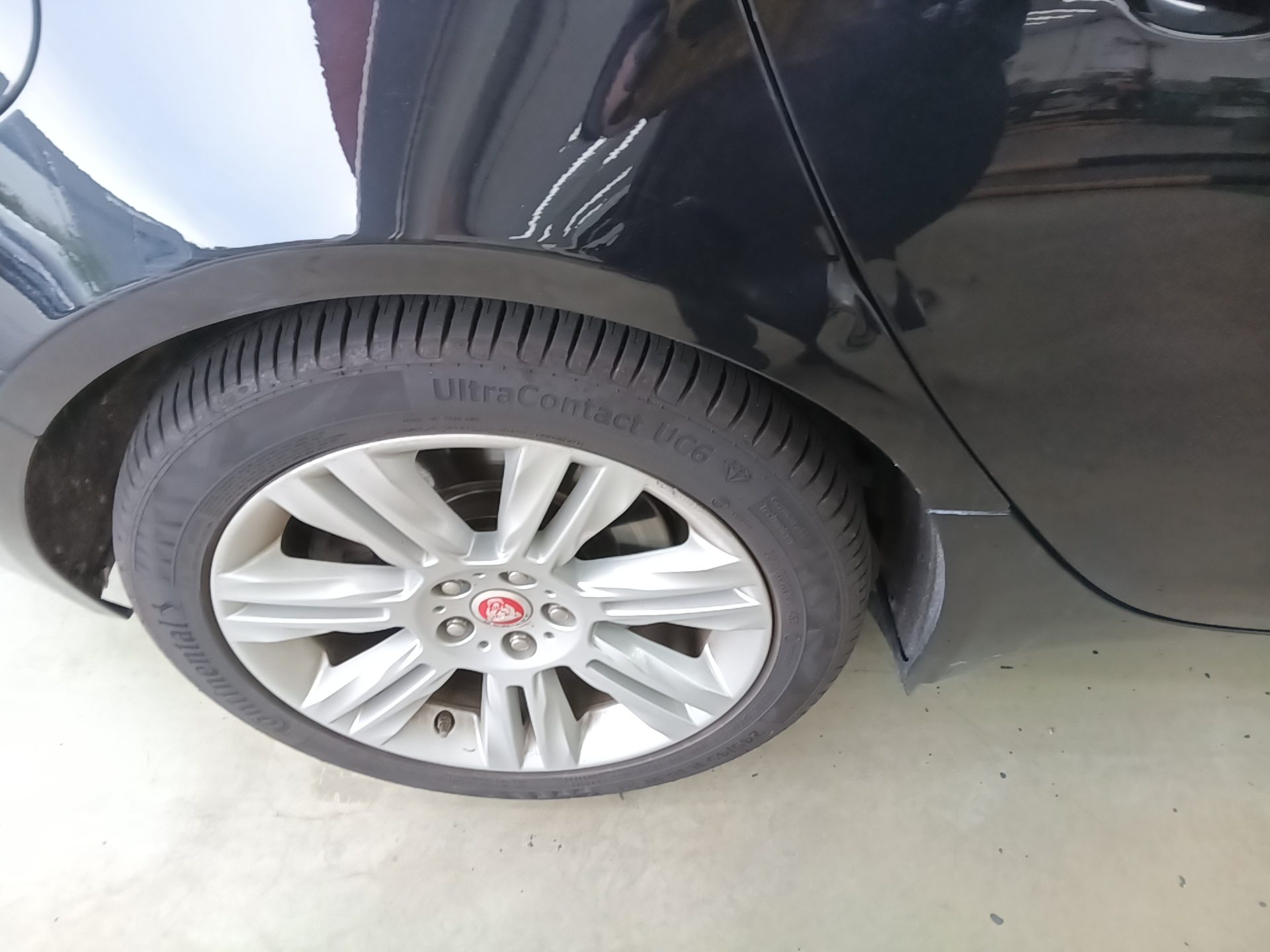 جاكوار Xf 2018