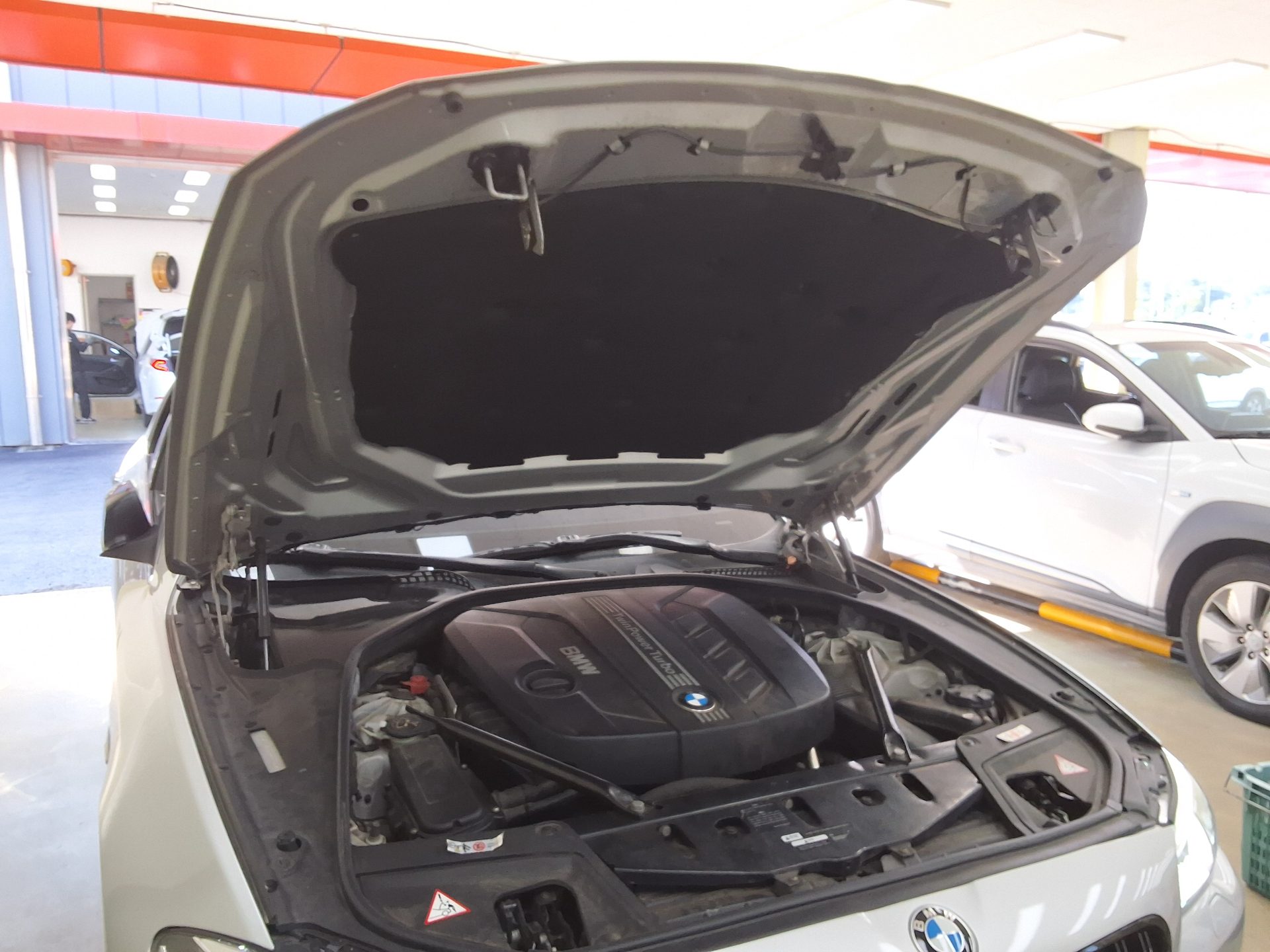 بي إم دبليو 5 Series 2013 520d