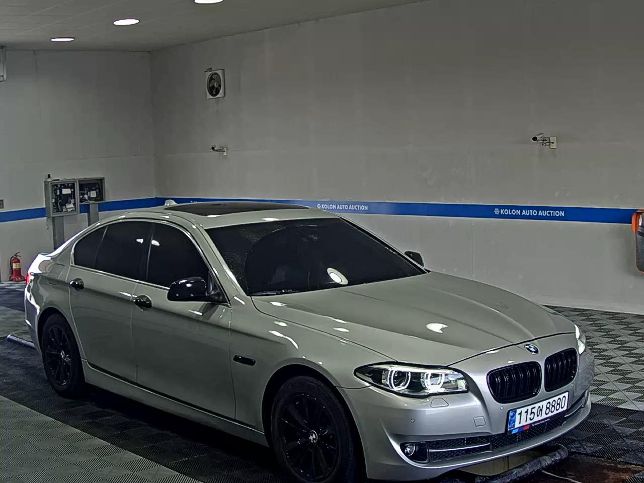 بي إم دبليو 5 Series 2013 520d