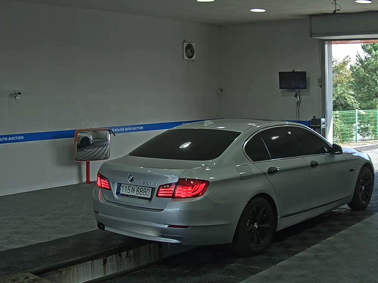 بي إم دبليو 5 Series 2013 520d