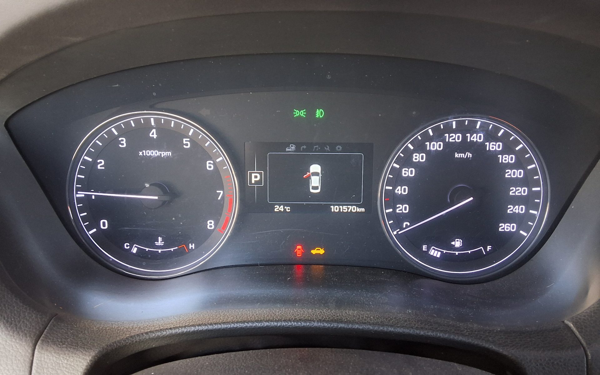 هيونداي جينيسيس Dh G330 مودرن 2015 بريميوم