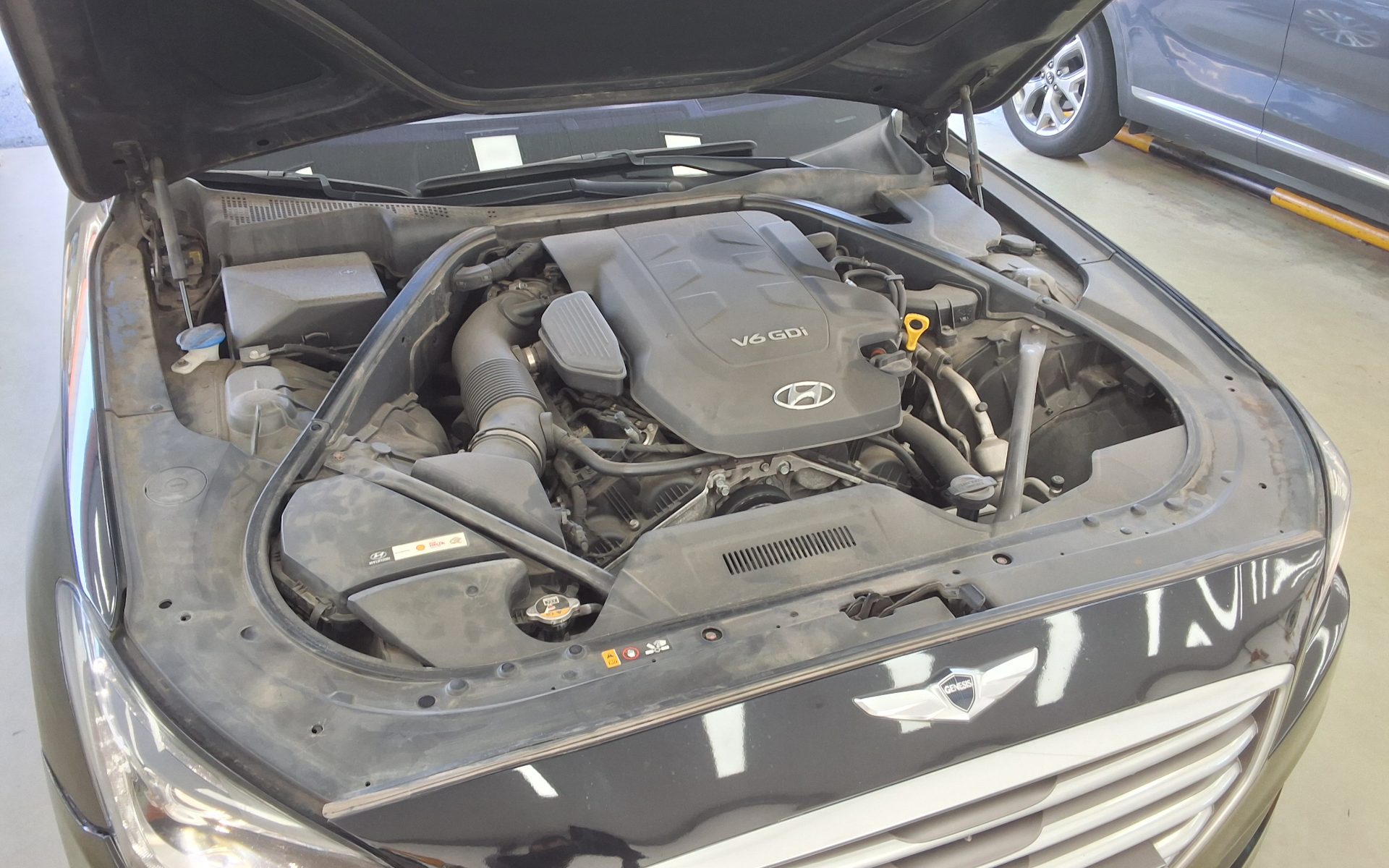 هيونداي جينيسيس Dh G330 مودرن 2015 بريميوم