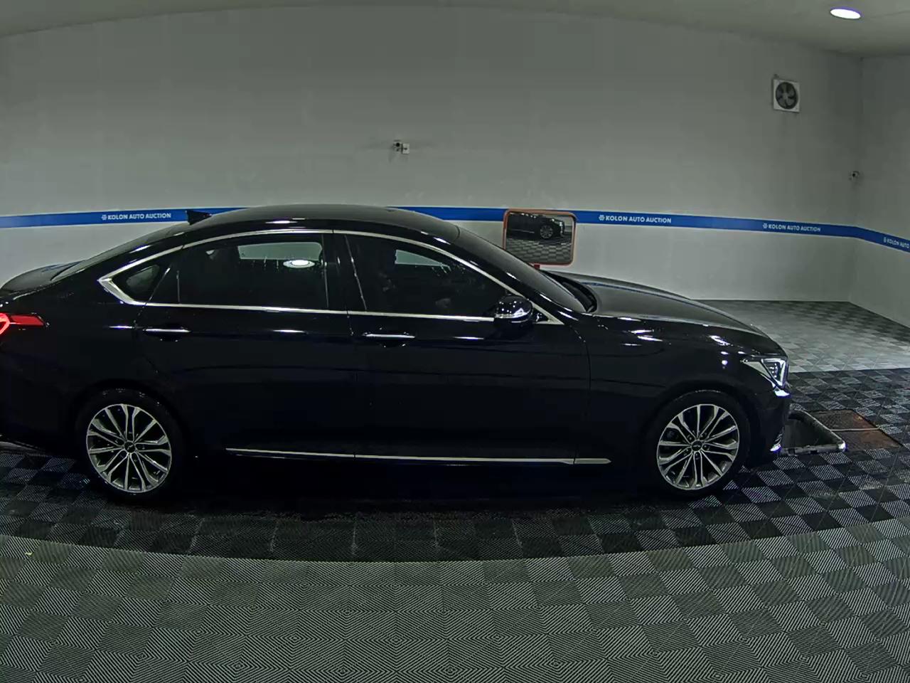 هيونداي جينيسيس Dh G330 مودرن 2015 بريميوم