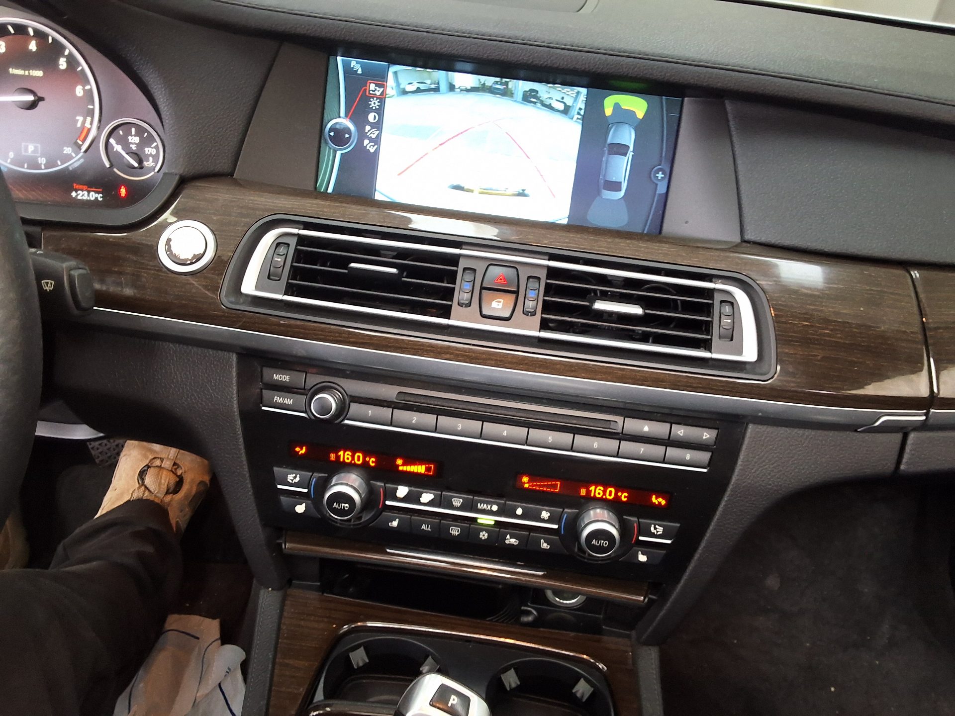 بي إم دبليو 7 Series 2010 740Li