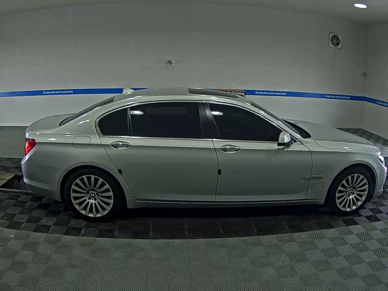 بي إم دبليو 7 Series 2010 740Li