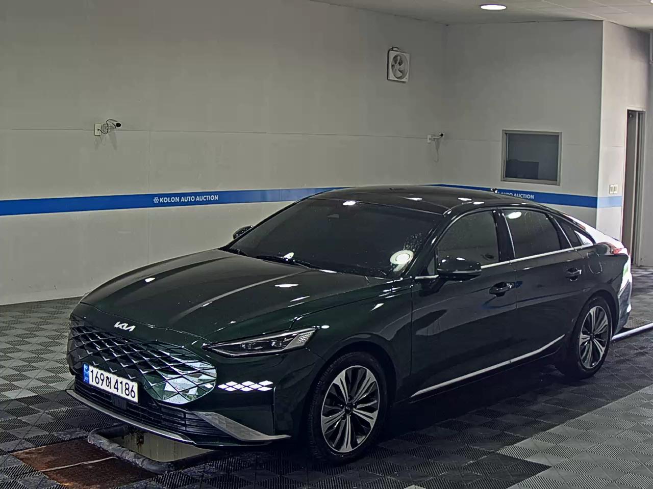 Kia K8