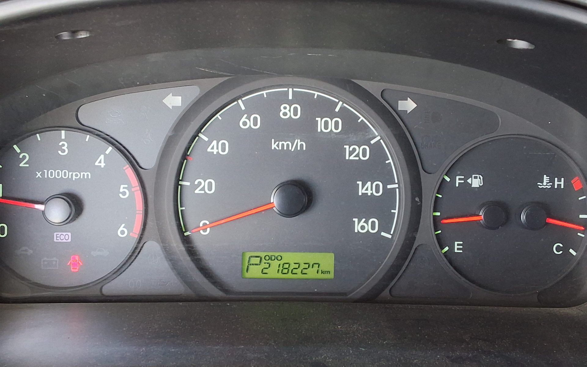 HYUNDAI GRAND STAREX 12-SEATER DIESEL CVX LUXURY