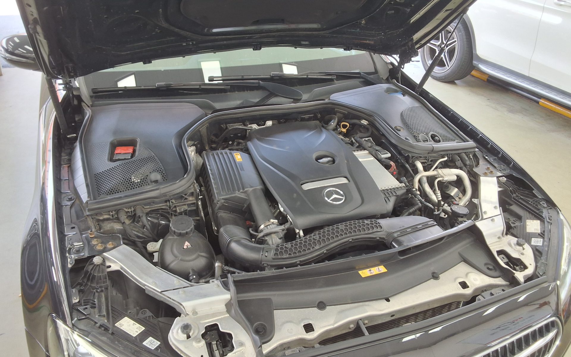 مرسيدس بنز E Class 2021 E250