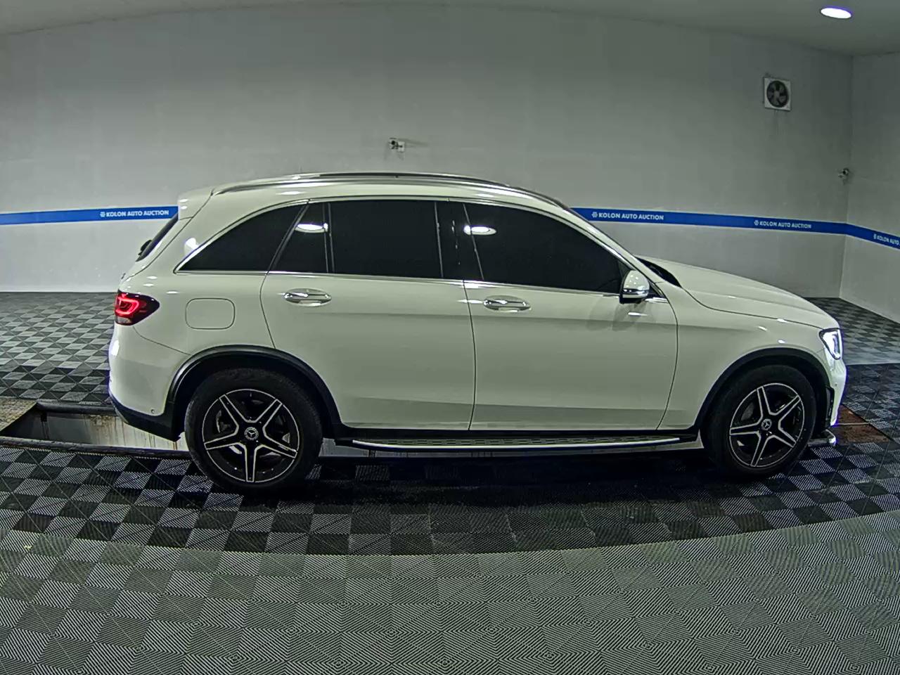 مرسيدس بنز جي إل سي Class 2022 4MATIC
