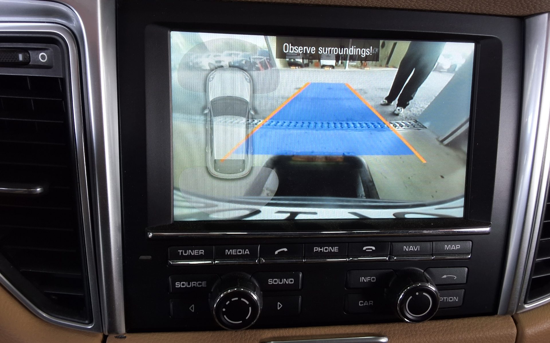 بورشه ماكان 2015
