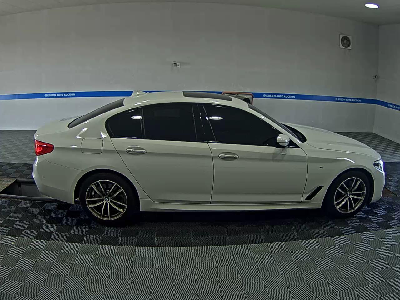 بي إم دبليو 5 Series 2017 SPORT PLUS