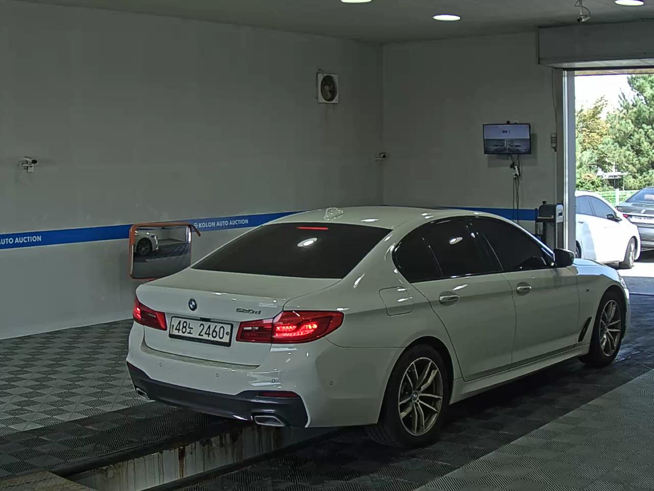 بي إم دبليو 5 Series 2017 SPORT PLUS
