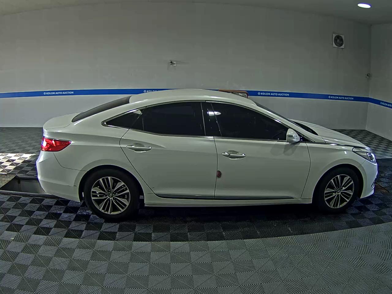 هيونداي جرانديور 2016 MODERN