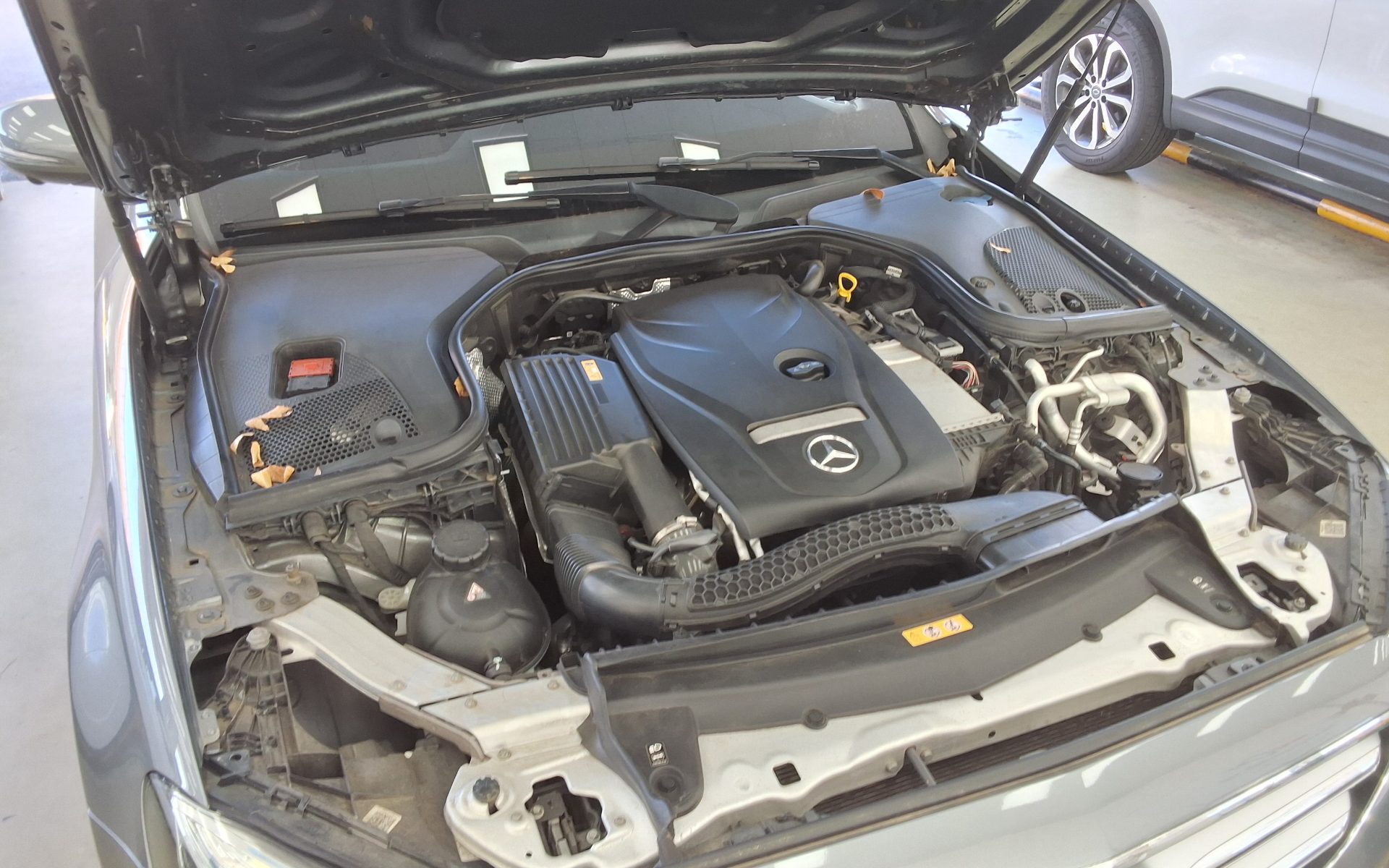 مرسيدس بنز E Class 2017 E300