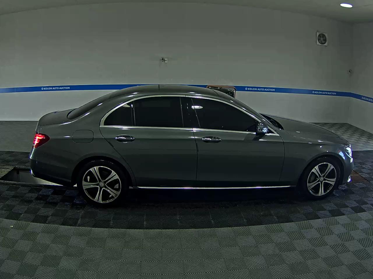 مرسيدس بنز E Class 2017 E300