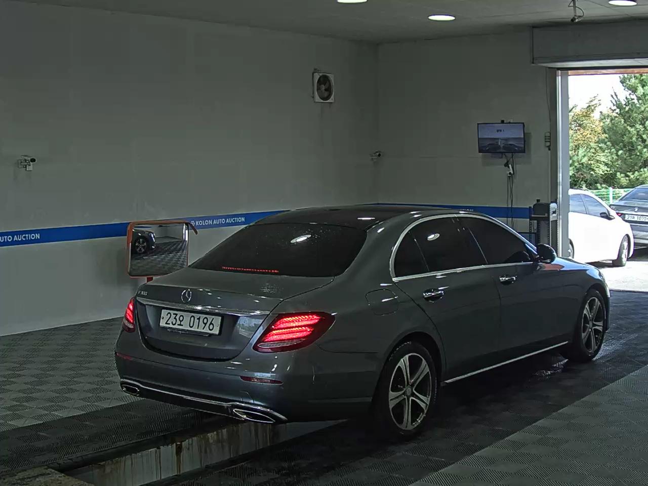 مرسيدس بنز E Class 2017 E300