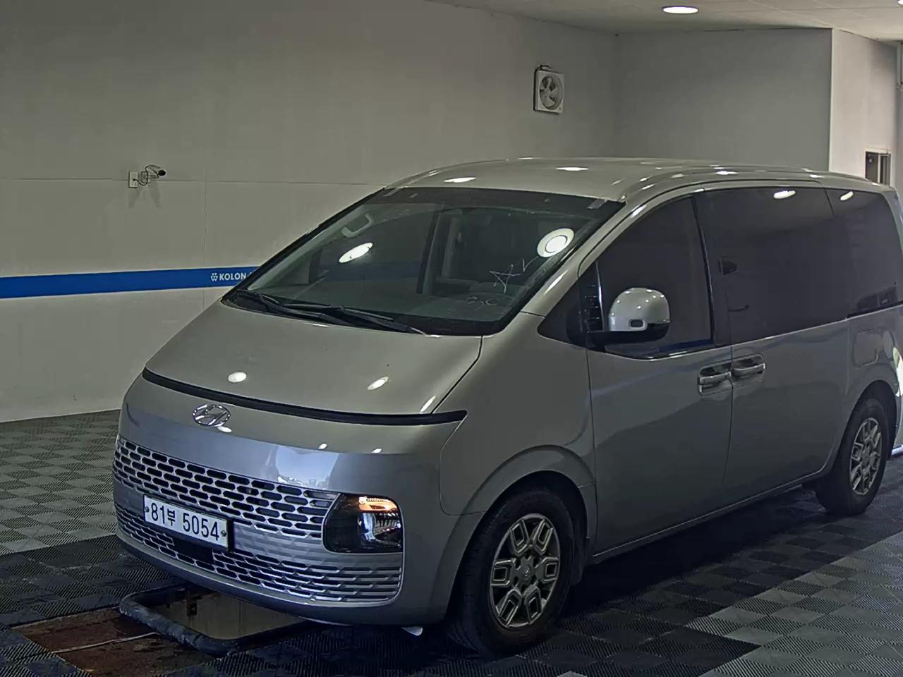 Hyundai Staria
