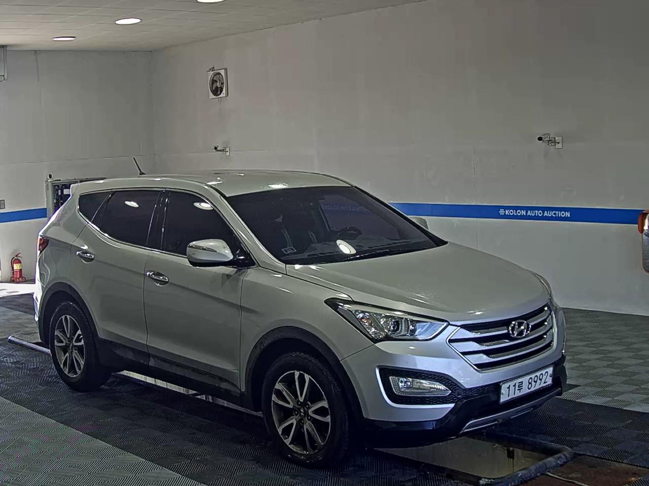هيونداي سانتا في 2013 MODERN