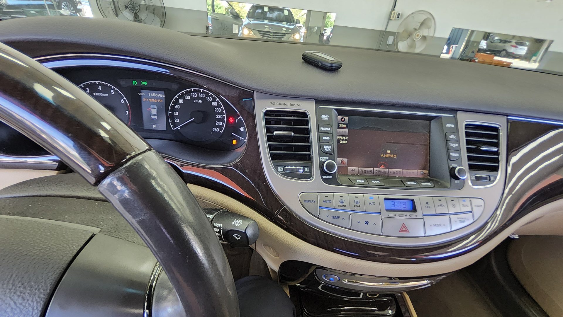 هيونداي جينيسيس Dh G330 مودرن 2009 فاخر