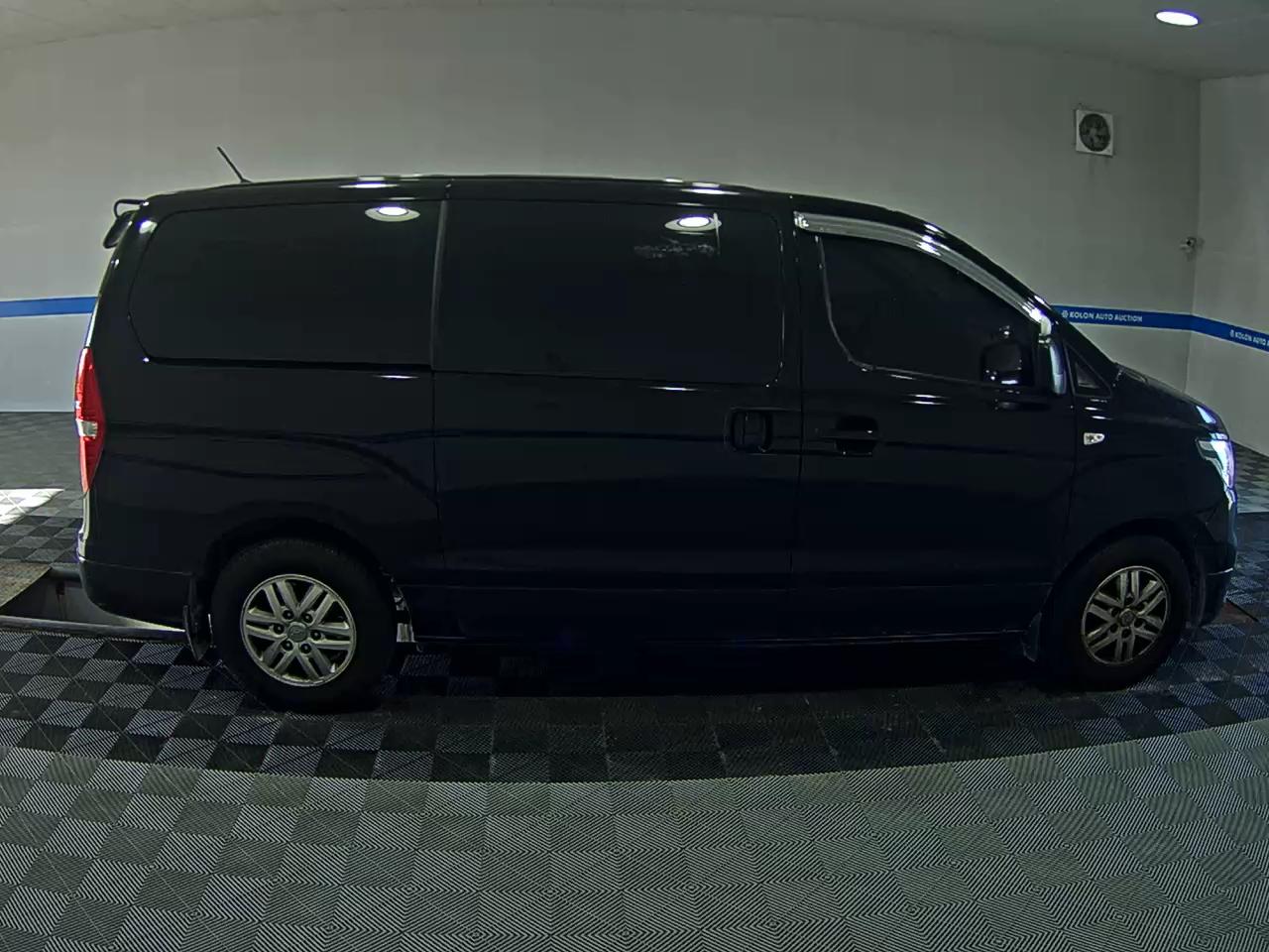 هيونداي جراند ستاركس 2019 VAN SMART