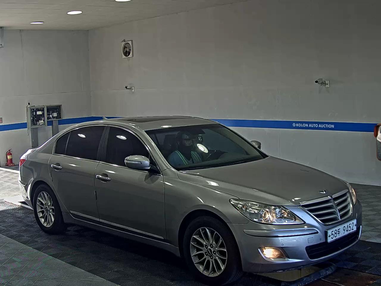 هيونداي جينيسيس Dh G330 مودرن 2009 فاخر