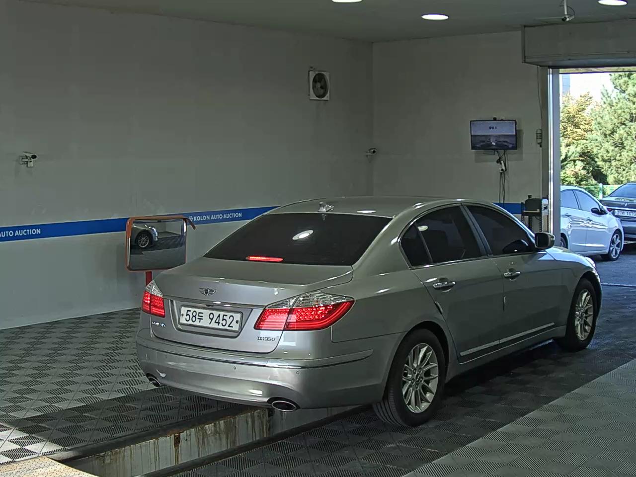 هيونداي جينيسيس Dh G330 مودرن 2009 فاخر