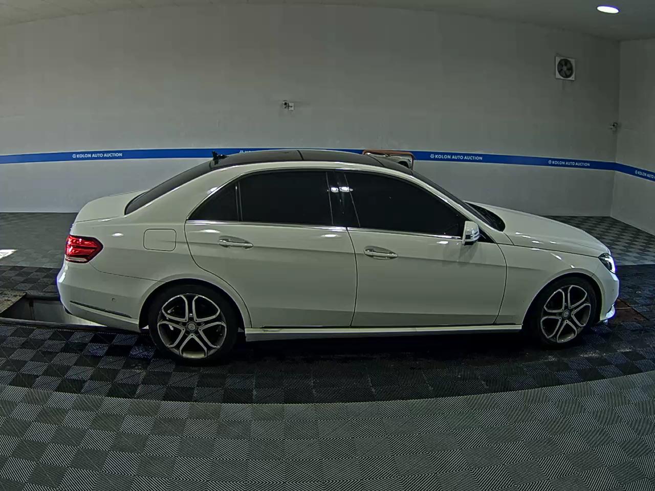 مرسيدس بنز E Class 2015 4MATIC