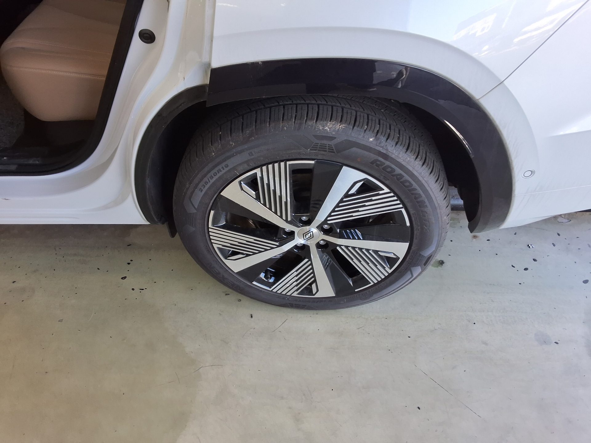 رينو (Samsung) Grand Koleos هايبرد 1.5 HEV Iconic 2025