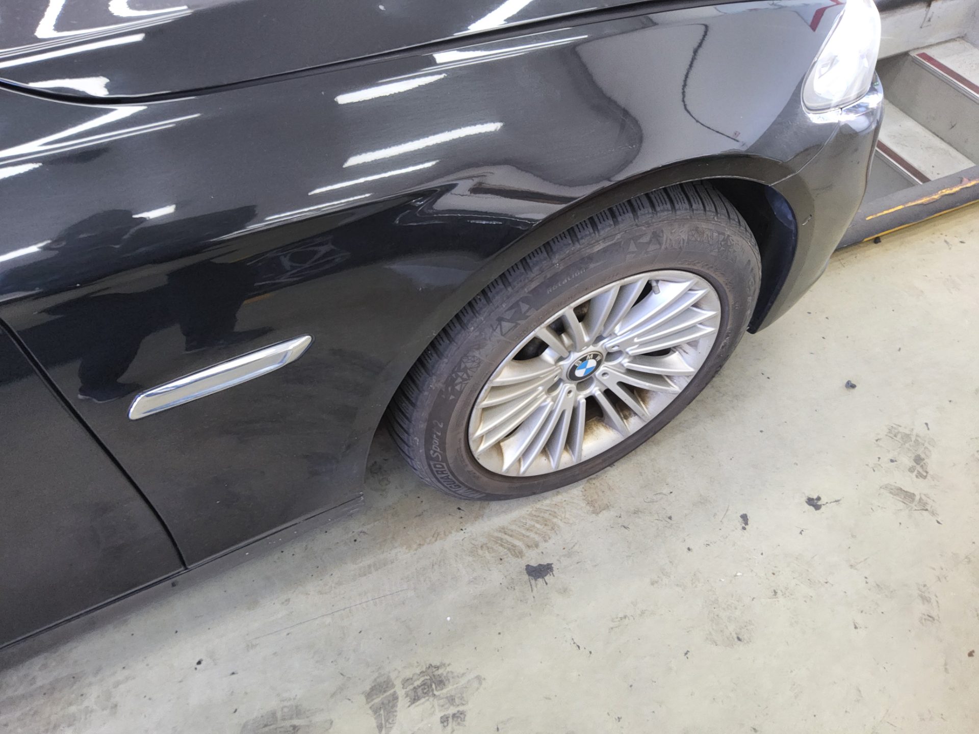 بي إم دبليو 5 Series 2015 520d