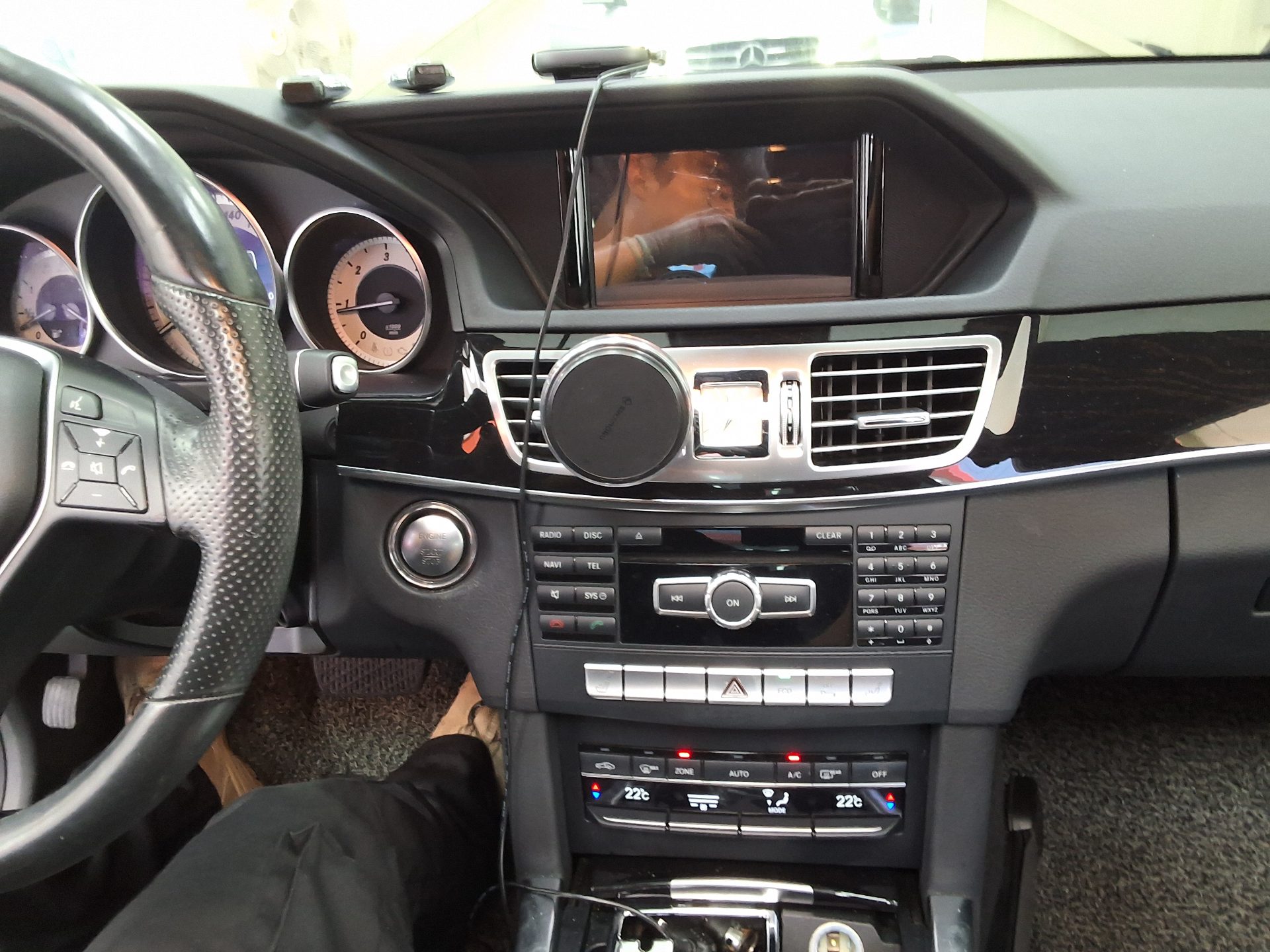 مرسيدس بنز E Class 2015 E220