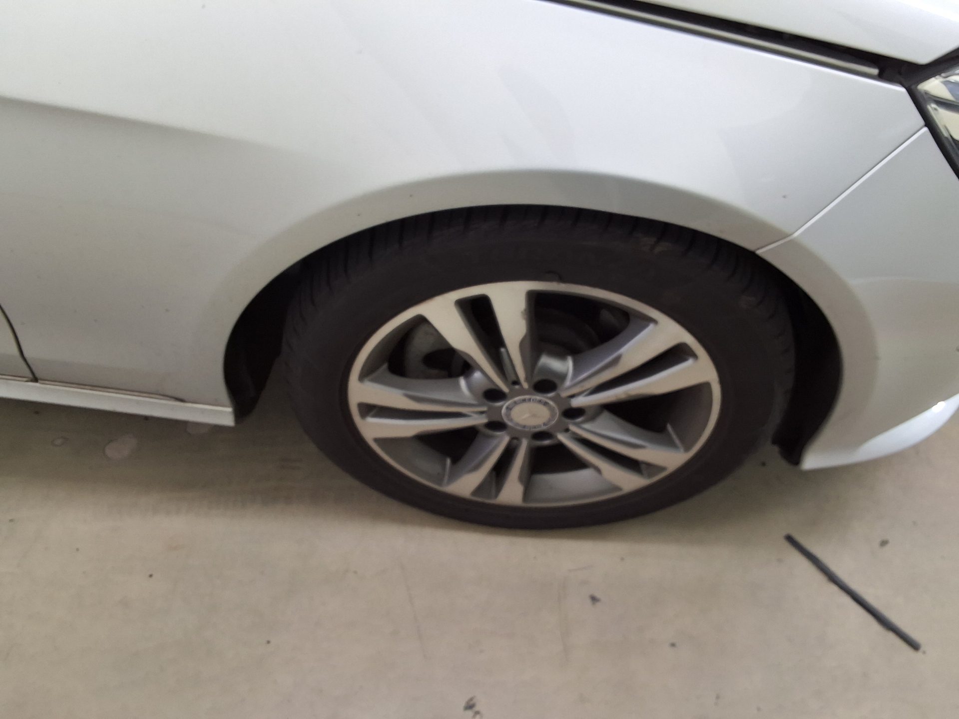 مرسيدس بنز E Class 2015 E220