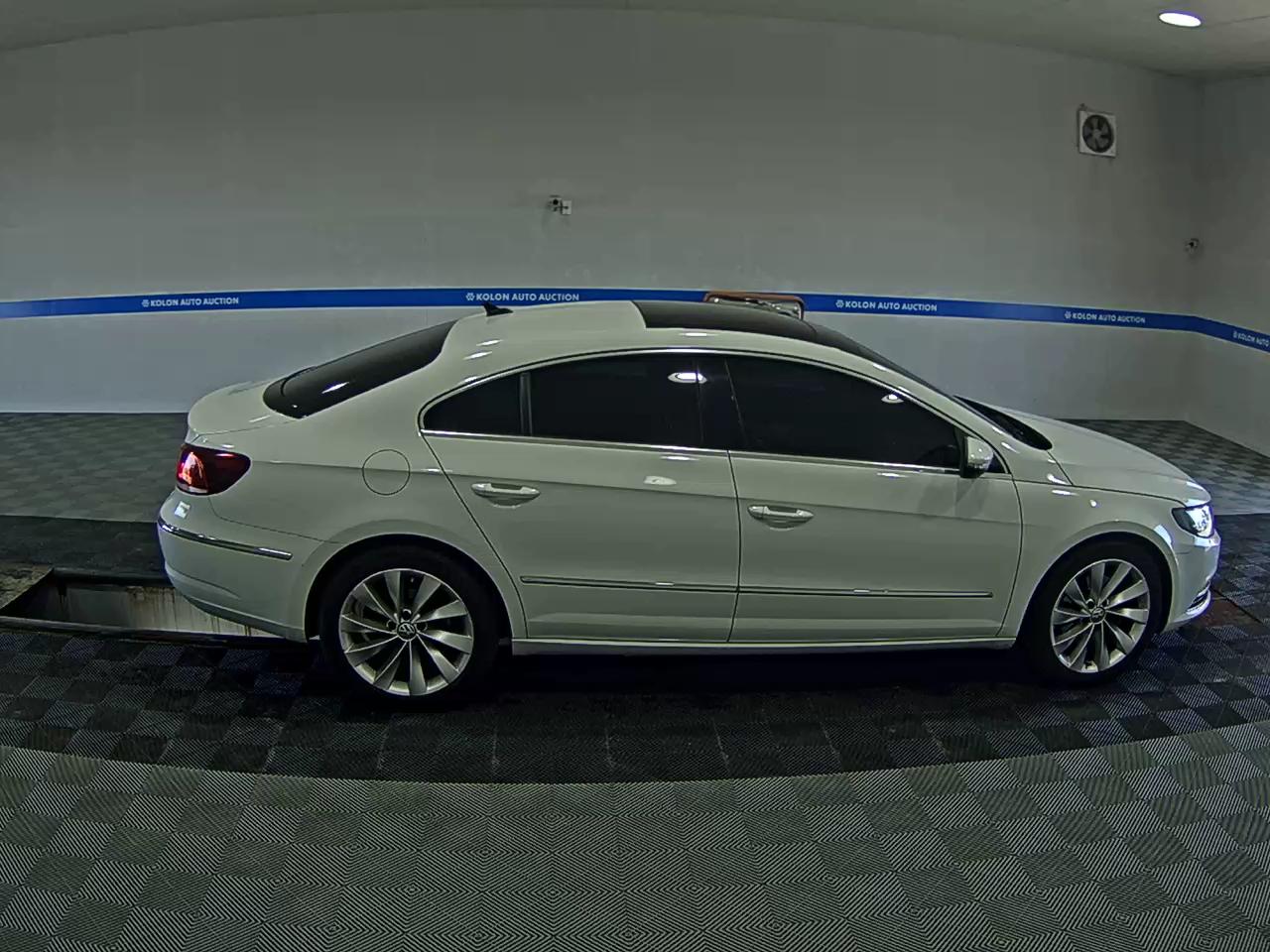 فولكس فاجن Cc 2016