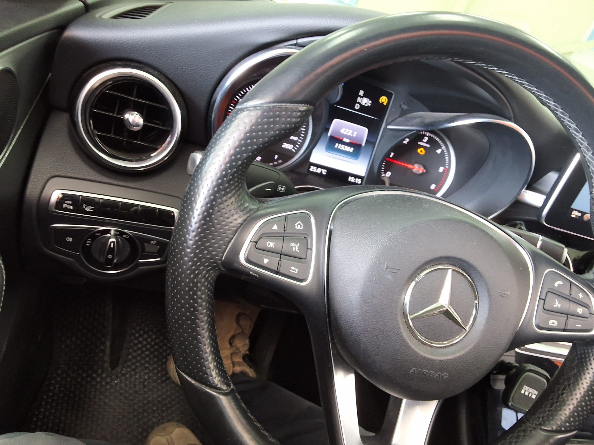 مرسيدس بنز C Class 2015 C220