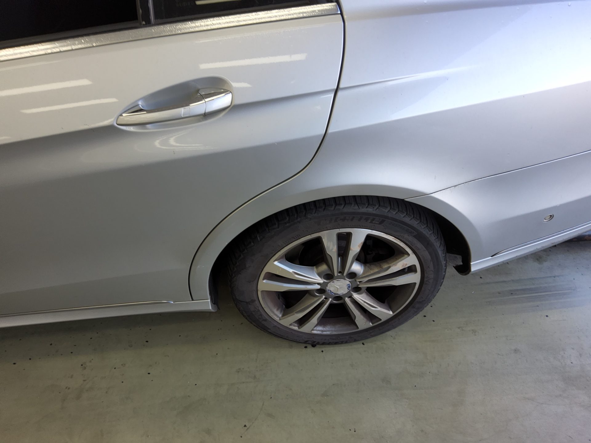 مرسيدس بنز E Class 2014 E220