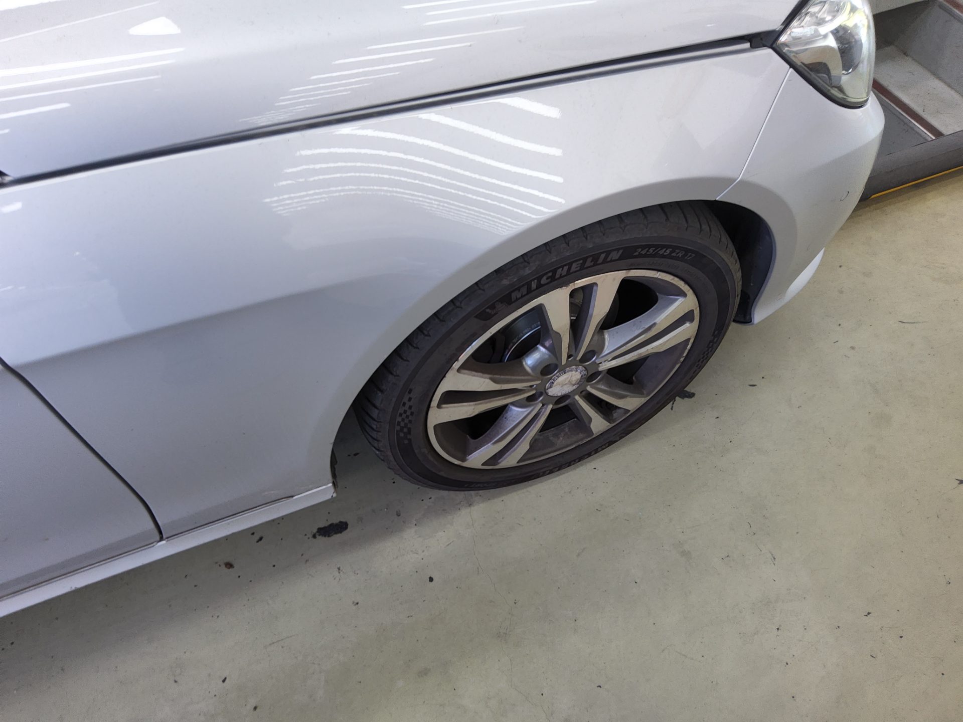 مرسيدس بنز E Class 2014 E220