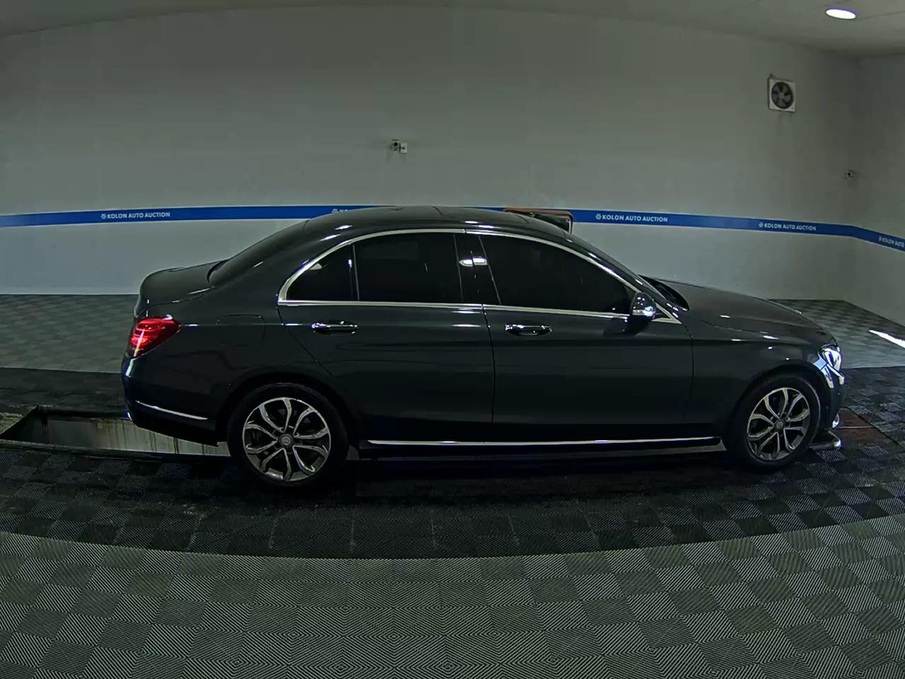 مرسيدس بنز C Class 2015 C200