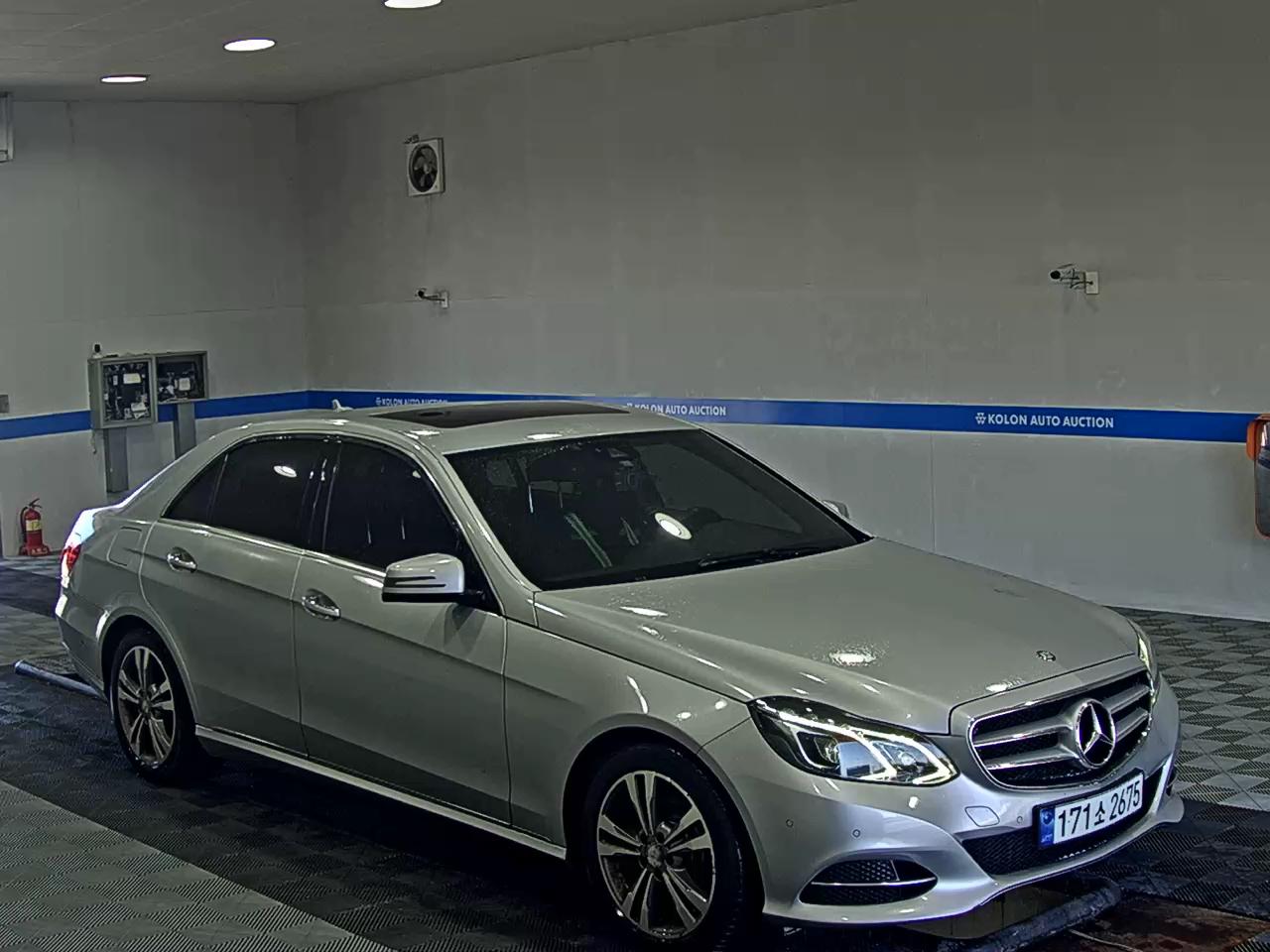 مرسيدس بنز E Class 2014 E220