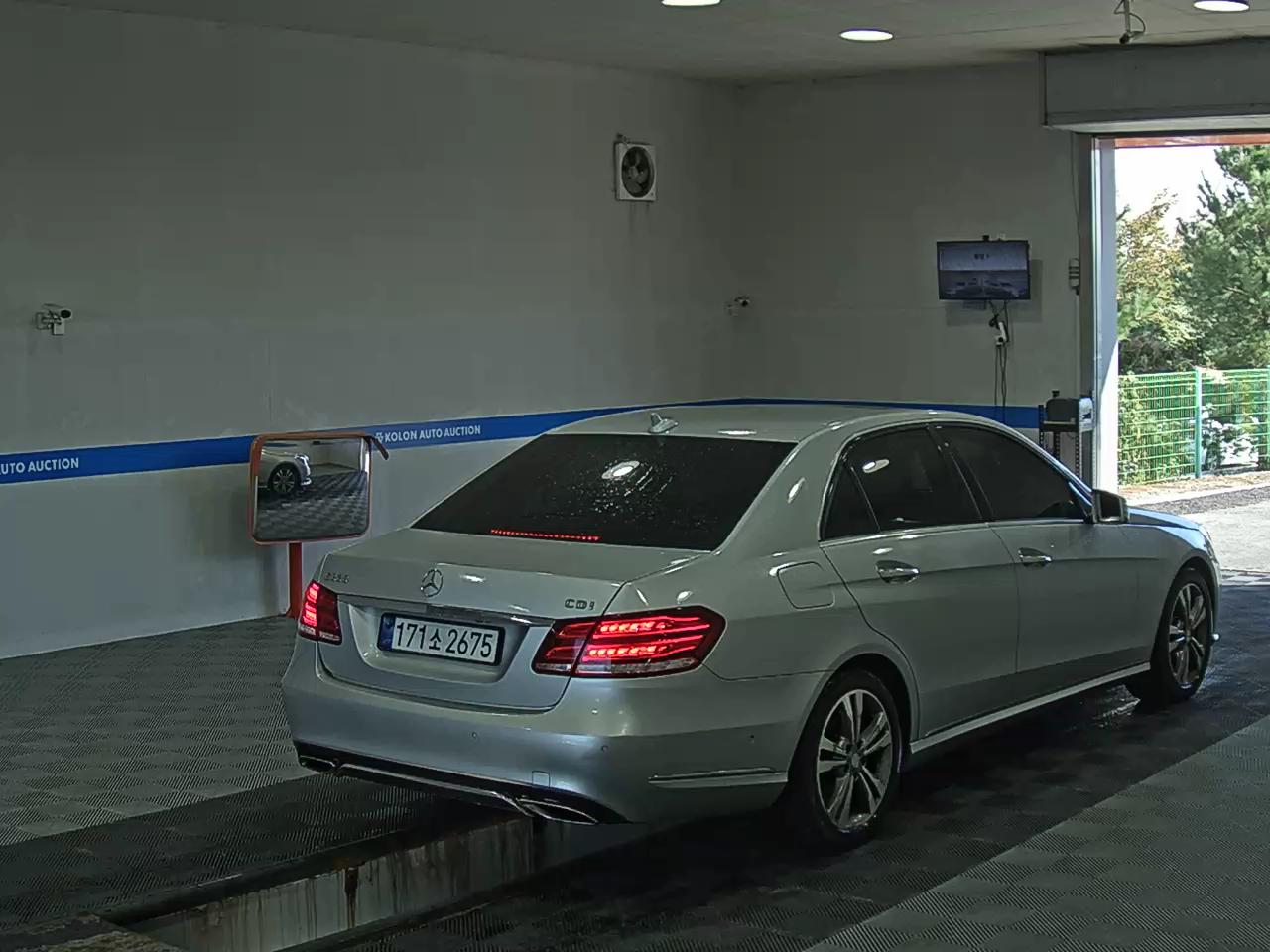 مرسيدس بنز E Class 2014 E220